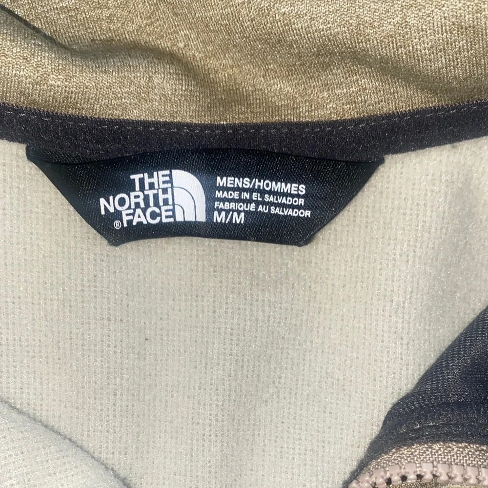 The North Face Canyonlands khaki Quarter-Zip Pullover